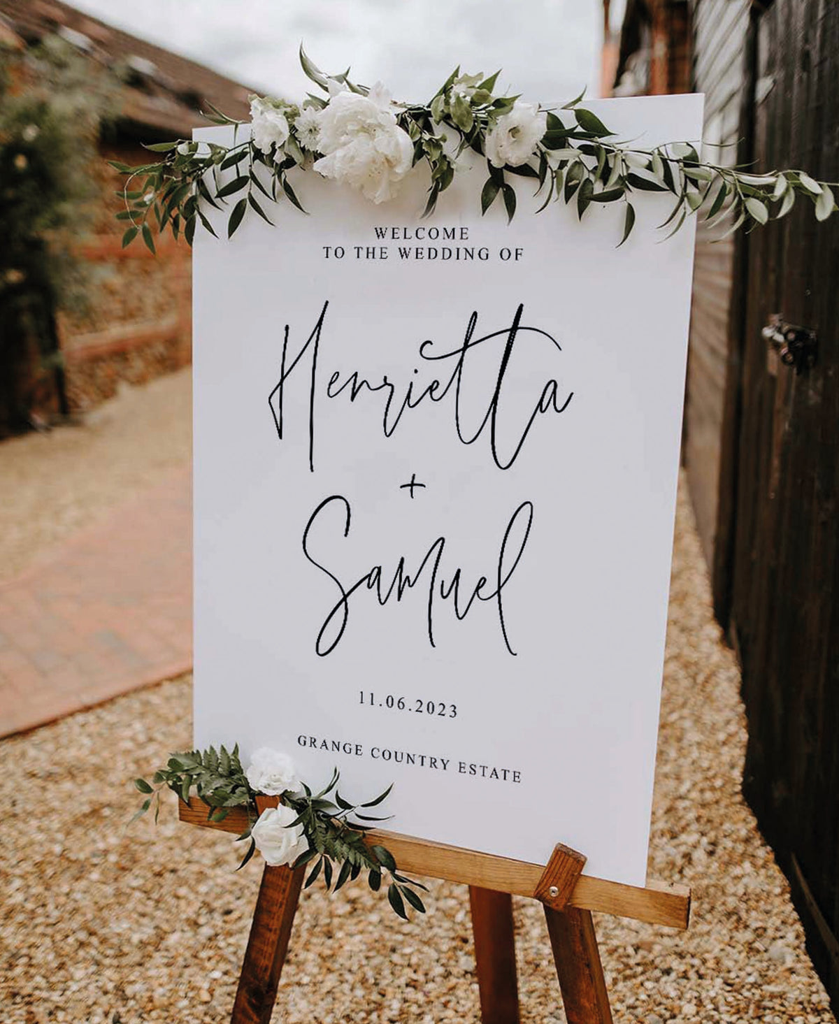 Layla - Wedding Welcome Sign – The Friendly Paper Co.